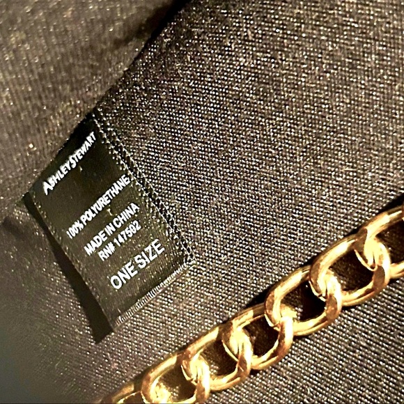 Womens Ashley Stewart Versatile Quilted Clutch - Picture 10 of 10